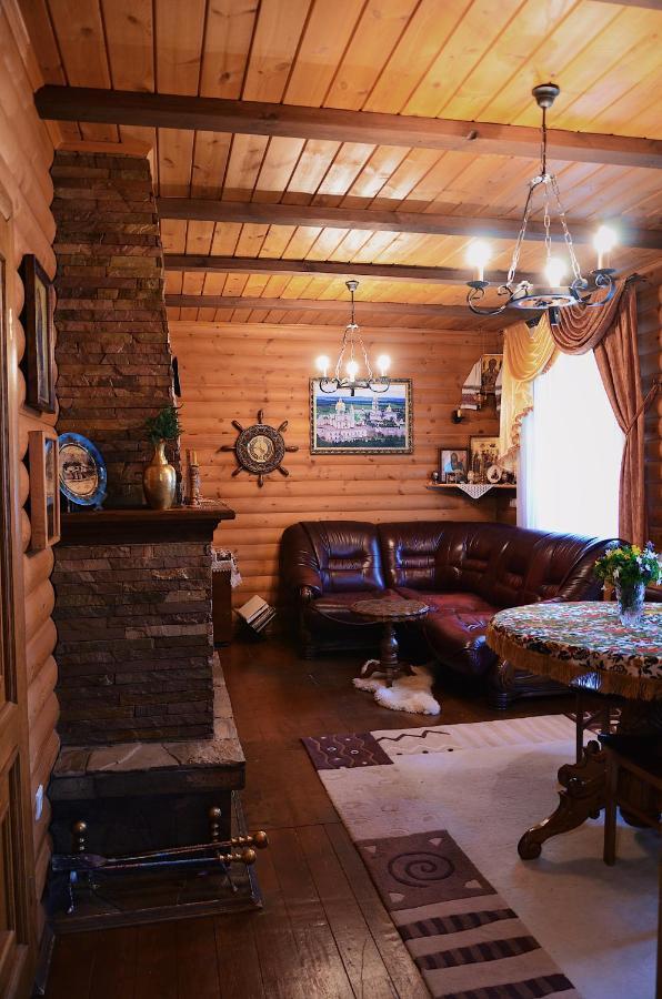 Sadyba Pochayiv Villa Počaïv Esterno foto
